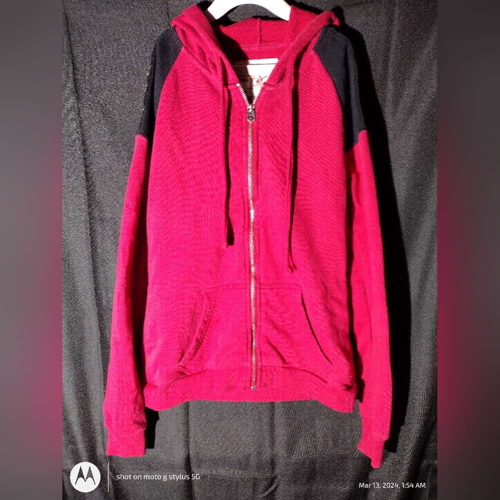 True Religion Red & Blk Hoodie W/Gold On Shoulder XS